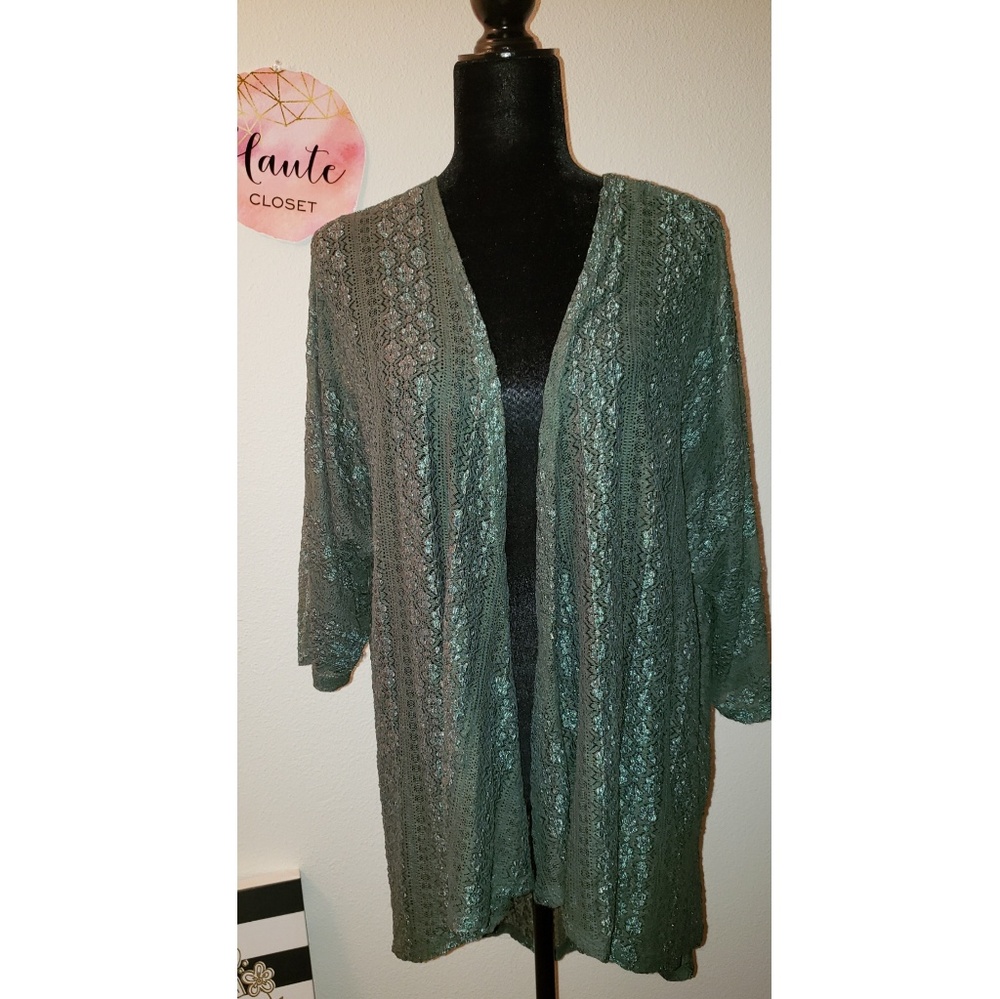 Large LuLaRoe Lace Lindsey